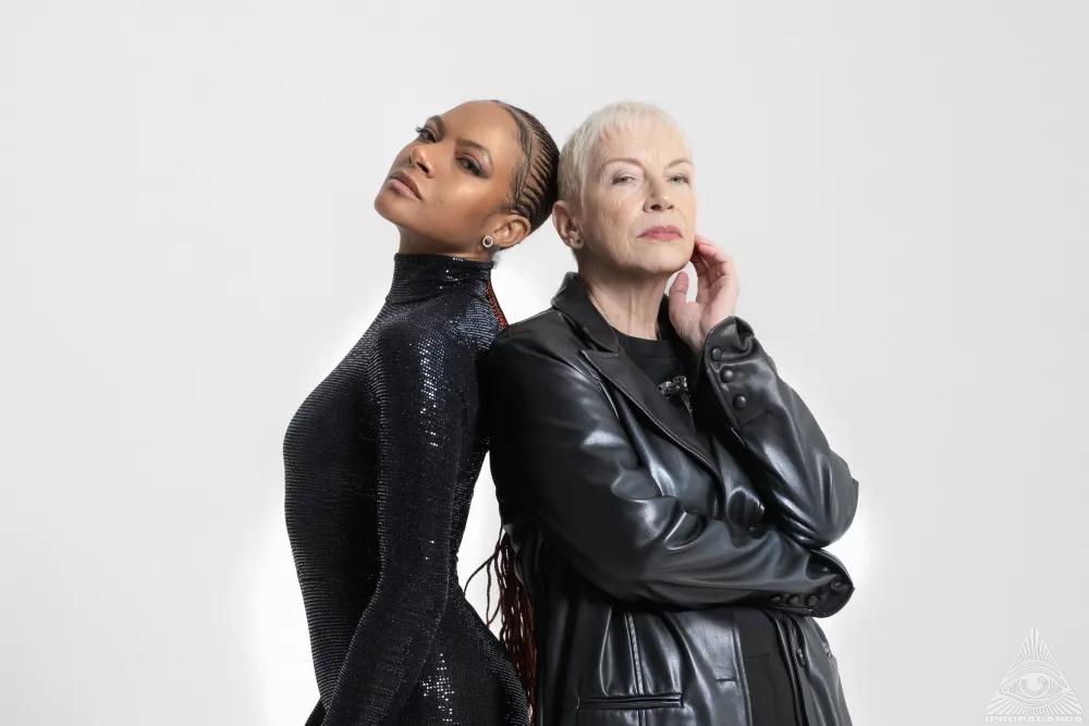 Allison Russell and Annie Lennox