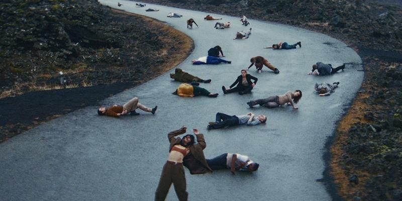 Bodies on a river, Loreen in forground